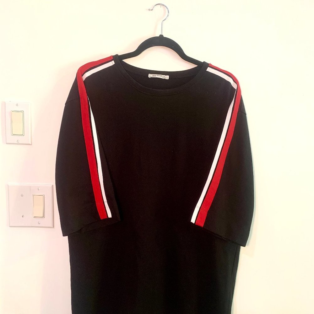 Modern Oversized Jersey Dress - Stylish Sleeves